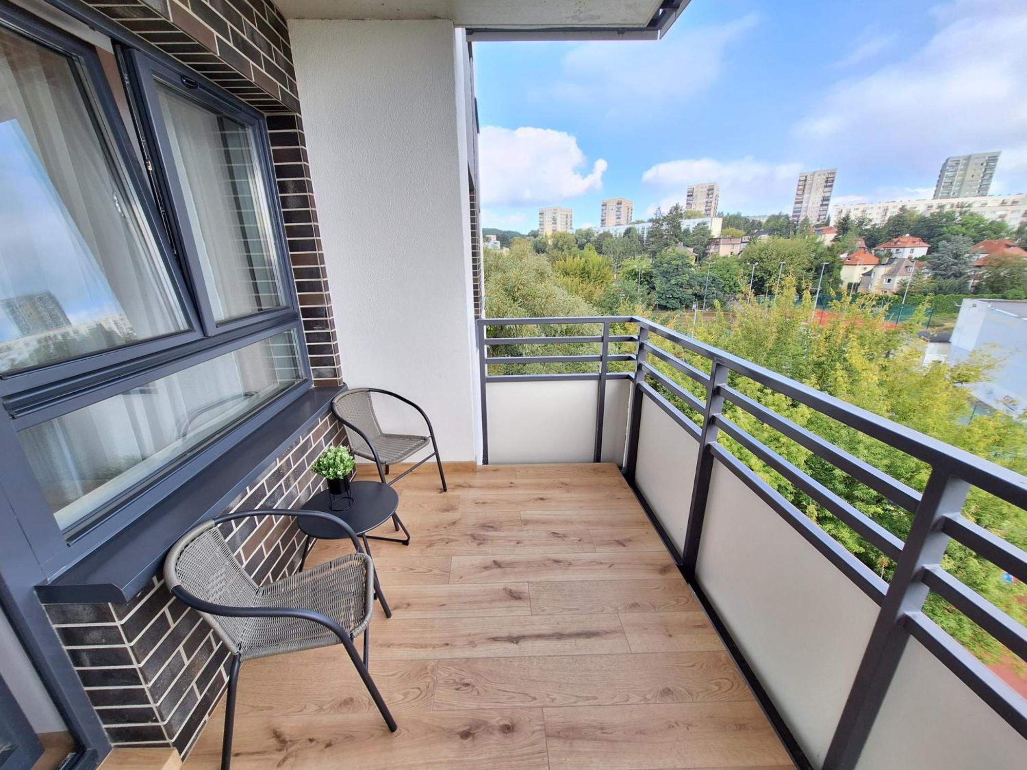 Loft 24 - Prywatny Parking Nawet Na Samochody Dostawcze, F-ra Vat Apartment *