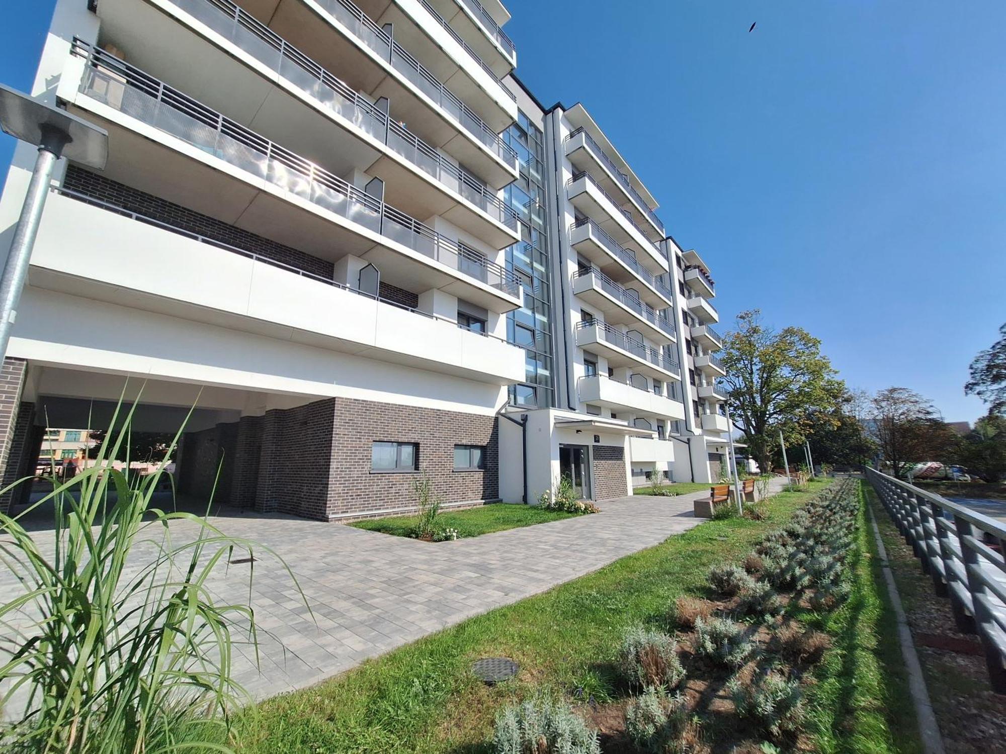 Loft 24 - Prywatny Parking Nawet Na Samochody Dostawcze, F-ra Vat Apartment *